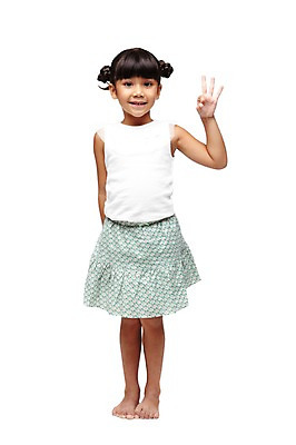 포토 JPG 스튜디오촬영 전신 외국인 해외기획촬영 학생 라이프스타일 여자 2011년태국 어린이라이프 초등학생 어린이 포즈 모션 실내 3 한명 서기 미소 웃음 누끼 사람 동양인 손짓 소녀 앞모습 10대 캐주얼 치마 숫자 숫자놀이 여자만 여자한명만 소녀만 국내포토 문자 1 옷 뷰포인트 청소년 놀이 하의 표정 인종 내부 생활 어린이만 파일형식