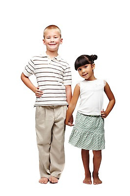 포토 JPG 스튜디오촬영 전신 서양인 외국인 백인 해외기획촬영 학생 라이프스타일 여자 2011년태국 남자 어린이라이프 초등학생 어린이 허리손 포즈 실내 서기 미소 웃음 누끼 사람 동양인 소녀 소년 두명 앞모습 10대 캐주얼 친구 손잡기 우정 십대만 국내포토 옷 뷰포인트 관계 모션 청소년 표정 인종 내부 생활 파일형식