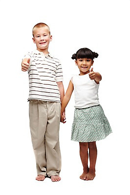 포토 JPG 스튜디오촬영 전신 서양인 외국인 백인 해외기획촬영 학생 라이프스타일 여자 2011년태국 남자 어린이라이프 초등학생 어린이 포즈 모션 실내 서기 미소 웃음 누끼 사람 동양인 손짓 소녀 소년 두명 앞모습 10대 캐주얼 친구 손잡기 우정 엄지손가락 최고 만족 십대만 국내포토 옷 감정 뷰포인트 손가락 관계 청소년 표정 인종 내부 생활 파일형식