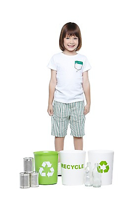 포토 JPG 스튜디오촬영 전신 서양인 외국인 백인 해외기획촬영 학생 라이프스타일 여자 2011년태국 교육 어린이라이프 초등학생 어린이 캠페인 반바지 유리병 실내 통 한명 서기 미소 웃음 누끼 사람 소녀 앞모습 10대 캐주얼 자연보호 환경 그린캠페인 재활용 쓰레기통 캔 보호 병 에코 분리수거 여자만 여자한명만 소녀만 그린슈머 국내포토 1 식기 옷 뷰포인트 컨셉 바지 모션 청소년 자연 병_용기 표정 인종 내부 생활 친환경 어린이만 파일형식