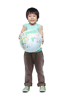 포토 JPG 스튜디오촬영 전신 외국인 해외기획촬영 학생 라이프스타일 2011년태국 교육 남자 어린이라이프 지구 초등학생 어린이 캠페인 실내 한명 서기 미소 웃음 들기 누끼 사람 동양인 소년 앞모습 10대 캐주얼 지구본 자연보호 환경 그린캠페인 보호 남자만 남자한명만 십대만 십대남자만 십대남자한명만 국내포토 1 옷 뷰포인트 컨셉 모션 청소년 자연 표정 인종 내부 생활 파일형식