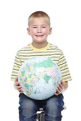 포토 JPG 스튜디오촬영 서양인 외국인 백인 해외기획촬영 학생 라이프스타일 2011년태국 교육 남자 어린이라이프 지구 초등학생 어린이 캠페인 의자 실내 한명 미소 웃음 들기 누끼 사람 앉기 소년 앞모습 10대 캐주얼 지구본 자연보호 환경 그린캠페인 보호 친환경 남자만 남자한명만 십대만 십대남자만 십대남자한명만 국내포토 1 옷 뷰포인트 가구 컨셉 모션 청소년 자연 표정 인종 내부 생활 파일형식