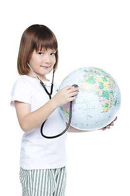 포토 JPG 스튜디오촬영 서양인 외국인 백인 해외기획촬영 학생 라이프스타일 여자 2011년태국 교육 어린이라이프 지구 초등학생 어린이 캠페인 청진기 실내 한명 서기 미소 웃음 들기 누끼 사람 소녀 10대 캐주얼 지구본 자연보호 환경 그린캠페인 진료 보호 친환경 여자만 여자한명만 소녀만 국내포토 1 옷 컨셉 의학 의료기기 모션 청소년 자연 표정 인종 내부 생활 어린이만 파일형식