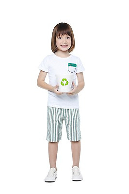 포토 JPG 스튜디오촬영 전신 서양인 외국인 백인 해외기획촬영 학생 라이프스타일 여자 2011년태국 교육 어린이라이프 화분 초등학생 어린이 캠페인 반바지 실내 한명 서기 미소 웃음 들기 누끼 사람 소녀 앞모습 10대 캐주얼 자연보호 환경 그린캠페인 보호 에코 친환경 원예 나무심기 여자만 여자한명만 소녀만 그린슈머 국내포토 1 옷 뷰포인트 컨셉 바지 모션 청소년 자연 표정 인종 취미 내부 생활 심기 어린이만 파일형식