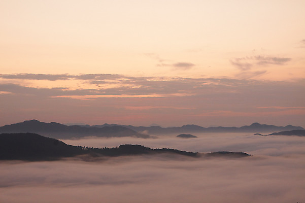포토 JPG 주간 구름 자연 산 한국 풍경 사람없음 야외 운해 국내포토 자연요소 아시아 생태계 파일형식 구름_자연