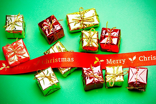 포토 JPG 모양 크리스마스 크리스마스용품 선물 사람없음 장식 선물상자 여러개 오브젝트 국내포토 기념일 다수 상자 용품 파일형식