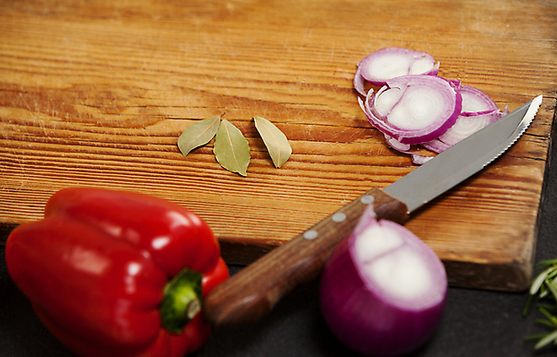 포토 JPG 해외이미지 양파 파프리카 요리 사람없음 목재 금속 신선 양념 칼날 사발 칼 가장자리 맛 자르기 허브 준비 날카로움 레시피 로즈메리 목판 생식 해외202105 해외포토 나무 식물 컨셉 채소 재료 모션 재질 사기그릇 둘레 파일형식