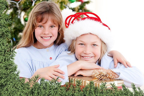 포토 JPG 해외이미지 나무 백인 라이프스타일 여자 남자 딸 행복 별 리본 종교 아들 어린이 잎 크리스마스 가족 휴가 기념 함께함 선물 이벤트 소년 두명 컴퓨터그래픽 장식 초록색 상자 부모 크리스마스트리 파티 디지털 축제 활발 자녀 나뭇가지 축하 아빠 성자 12월 주기 형제 긍정 신성 패키지 전나무 언니 남동생 노엘 크리스마스이브 포상금 제의 해외202105 해외포토 자연요소 서양인 식물 기념일 감정 컬러 컨셉 돈 관계 모션 사람 생활 그래픽 날짜 자매 동생 파일형식