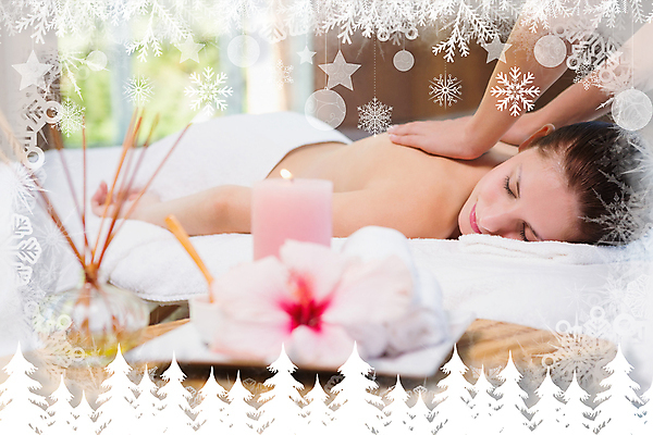 포토 JPG 해외이미지 백인 라이프스타일 손 웰빙 여자 꽃 여유 엎드리기 휴식 한명 상반신 성인 신체부위 수건 스파 마사지 소프트포커스 테라피 안마사 성인여자한명만 해외202105 해외포토 서양인 식물 1 감정 컨셉 모션 촬영기법 사람 생활 위생용품 뷰티 여자한명만 성인여자만 파일형식