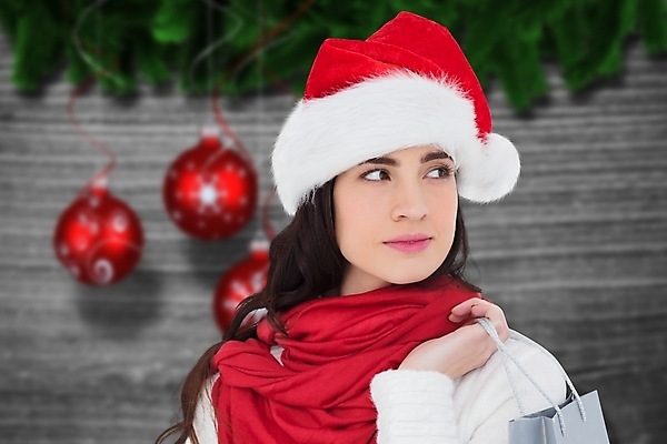 포토 JPG 해외이미지 나무 옷 크리스마스 생각 산타모자 휴가 매달리기 사람없음 컴퓨터그래픽 장식 캐주얼 빨간색 초록색 쇼핑 쇼핑백 크리스마스트리 유행 디지털 축제 장식볼 추위 흰색 나뭇가지 축하 잡기 구매 은색 소프트포커스 스웨터 겨울옷 전나무 소매 양모 배려 블러 쇼퍼홀릭 스타일 해외202105 해외포토 식물 모자_잡화 기념일 컬러 컨셉 상의 겨울 가방 모션 촬영기법 그래픽 직물 파일형식