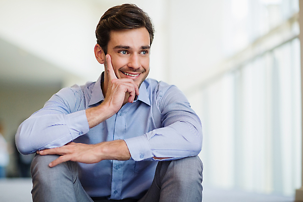 포토 JPG 해외이미지 백인 직업 라이프스타일 남자 행복 산업 지도 생각 회사 비즈니스 통신 무선통신 설계 스트레스 함께함 미소 앉기 성인 사람없음 30대 태블릿 믿음 턱괴기 비즈니스맨 좌절 연결 명상 걱정 준비 통화 경영 터치스크린 해외202105 해외포토 서양인 감정 컨셉 모션 표정 사람 생활 장년 전자제품 스마트기기 직장인 파일형식