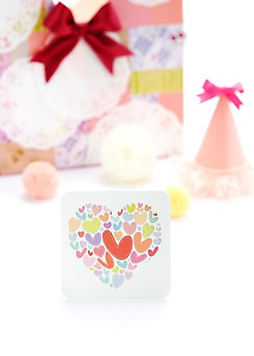 포토 JPG 스튜디오촬영 모양 기념일 리본 선물 이벤트 사람없음 장식 선물상자 고깔모자 하트 오브젝트 국내포토 카드프레임 모자_잡화 프레임 실내 상자 파일형식