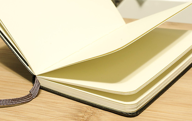 포토 JPG 해외이미지 디자인 교육 종이 벽 백그라운드 텍스트 학교 탁자 책장 미술 사람없음 목재 책 빛 학습 스터디 갈색 우주 성경 정보 수확 골동품 오픈 도서관 심볼 읽기 대학교 질감 복고 문학 페이지 공상 마법 그런지 옛날 해외202004 해외202105 해외포토 나무 컬러 가구 농업 재료 종교용품 모션 문화예술 파일형식