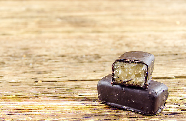 포토 JPG 해외이미지 음식 조각 백그라운드 재료 디저트 건강 사탕 선물 사람없음 갈색 과자 초콜릿 어둠 그룹 달콤 맛 크림 토핑 칼로리 모음 코코아 찌그러짐 깨짐 바닐라 수유 식욕 해로움 프랄린 억울 개조 맛있는 해외202004 해외202105 해외포토 감정 음료 컬러 컨셉 한글 파일형식