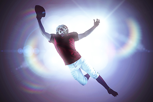 포토 JPG 해외이미지 백인 남자 스포츠 공 청소년 놀이 축구선수 한명 20대 빨간색 빛 운동복 잡기 헬멧 점수 스포트라이트 착륙 쿼터백 해외202105 해외포토 서양인 1 옷 컬러 모션 운동선수 사람 청년 축구 보호장비 파일형식