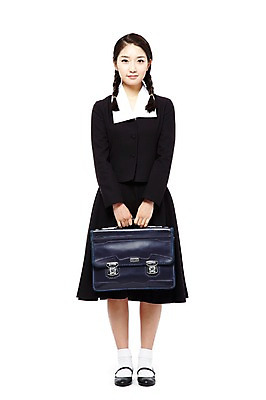 포토 JPG 스튜디오촬영 전신 학생 라이프스타일 여학생 여자 교복 포즈 가방 청소년 양갈래머리 여고생 고등학생 책가방 땋은머리 실내 한명 서기 미소 웃음 들기 누끼 사람 동양인 앞모습 10대 청춘 스쿨라이프 한국인 추억 복고 등교 하교 학창시절 여자만 여자한명만 십대만 십대여자만 십대여자한명만 국내포토 1 헤어스타일 잡화 옷 뷰포인트 컨셉 학교 모션 표정 인종 내부 생활 등하교 파일형식