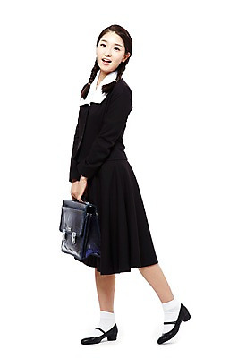 포토 JPG 스튜디오촬영 전신 학생 라이프스타일 여학생 여자 교복 가방 청소년 양갈래머리 여고생 고등학생 책가방 땋은머리 실내 한명 서기 미소 웃음 들기 누끼 사람 동양인 옆모습 10대 청춘 스쿨라이프 한국인 추억 복고 등교 하교 학창시절 여자만 여자한명만 십대만 십대여자만 십대여자한명만 국내포토 1 헤어스타일 잡화 옷 뷰포인트 컨셉 학교 모션 표정 인종 내부 생활 등하교 파일형식