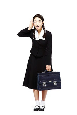 포토 JPG 스튜디오촬영 전신 학생 라이프스타일 응시 여학생 여자 교복 포즈 가방 모션 청소년 양갈래머리 여고생 고등학생 책가방 땋은머리 실내 한명 서기 들기 누끼 사람 동양인 손짓 앞모습 10대 청춘 스쿨라이프 듣기 한국인 추억 복고 등교 하교 학창시절 여자만 여자한명만 십대만 십대여자만 십대여자한명만 국내포토 1 헤어스타일 시선 잡화 옷 뷰포인트 컨셉 학교 인종 내부 생활 등하교 파일형식