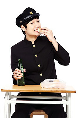 포토 JPG 스튜디오촬영 모자 학생 라이프스타일 남자 교복 음료 음식 남학생 의자 청소년 고등학생 디저트 실내 한명 미소 웃음 들기 누끼 사람 앉기 동양인 앞모습 10대 청춘 스쿨라이프 계란 한국인 추억 병 먹기 책상 복고 학창시절 군것질 삶은계란 사이다 남자만 남자한명만 십대만 십대남자만 십대남자한명만 국내포토 1 식기 잡화 옷 뷰포인트 가구 컨셉 학교 모션 표정 인종 내부 생활 알 계란요리 파일형식