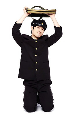 포토 JPG 스튜디오촬영 전신 모자 학생 라이프스타일 교육 남자 교복 남학생 가방 청소년 고등학생 책가방 실내 피곤 한명 들기 누끼 사람 앉기 동양인 앞모습 10대 청춘 스쿨라이프 손들기 한국인 추억 무릎꿇기 체벌 꾸지람 복고 학창시절 머리위 벌서기 말썽 남자만 남자한명만 십대만 십대남자만 십대남자한명만 국내포토 1 잡화 옷 뷰포인트 컨셉 학교 모션 인종 내부 생활 파일형식