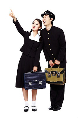 포토 JPG 스튜디오촬영 전신 모자 학생 라이프스타일 응시 여학생 여자 남자 교복 남학생 포즈 가방 모션 청소년 양갈래머리 여고생 고등학생 책가방 땋은머리 실내 서기 들기 누끼 사람 동양인 손짓 두명 앞모습 10대 친구 청춘 스쿨라이프 우정 한국인 가리킴 추억 복고 등교 하교 학창시절 이성교제 십대만 국내포토 헤어스타일 시선 잡화 옷 뷰포인트 컨셉 학교 관계 인종 내부 생활 등하교 파일형식