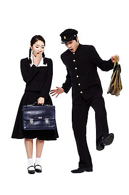 포토 JPG 스튜디오촬영 전신 모자 학생 라이프스타일 여학생 여자 남자 교복 남학생 포즈 가방 모션 청소년 양갈래머리 여고생 고등학생 책가방 땋은머리 실내 서기 들기 누끼 사람 동양인 두명 앞모습 10대 친구 청춘 스쿨라이프 놀람 우정 한국인 추억 복고 등교 하교 학창시절 이성교제 십대만 국내포토 헤어스타일 잡화 옷 감정 뷰포인트 컨셉 학교 관계 표정 인종 내부 생활 등하교 파일형식