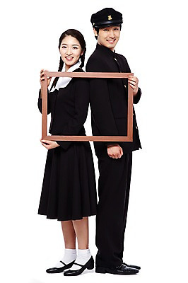 포토 JPG 스튜디오촬영 전신 모자 학생 라이프스타일 여학생 여자 남자 교복 남학생 포즈 액자 모션 청소년 양갈래머리 여고생 고등학생 프레임 땋은머리 실내 서기 미소 웃음 들기 누끼 사람 동양인 두명 옆모습 10대 친구 청춘 스쿨라이프 한국인 추억 복고 학창시절 사진틀 이성교제 십대만 국내포토 헤어스타일 잡화 옷 뷰포인트 컨셉 학교 관계 표정 틀 인종 내부 생활 파일형식