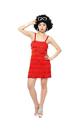 포토 JPG 스튜디오촬영 전신 라이프스타일 옷 원피스 여자 패션 허리손 포즈 팔찌 모션 실내 한명 서기 누끼 사람 동양인 20대 성인 앞모습 청춘 치마 선글라스 민소매 귀걸이 댄서 한국인 춤 파마 추억 하이힐 가발 복고 디스코 열정 복고댄스 무대의상 여자만 여자한명만 성인여자만 청년만 청년여자만 성인한명만 청년여자한명만 성인여자한명만 성인만 국내포토 직업 1 헤어스타일 감정 안경 음악 구두 뷰포인트 컨셉 상의 장신구 하의 문화예술 인종 청년 내부 생활 여성화 파일형식