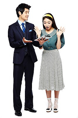 포토 JPG 스튜디오촬영 전신 라이프스타일 여자 남자 산업 비즈니스 정보통신 기술 실내 정보기술 서기 미소 웃음 들기 사람 정장 20대 성인 두명 앞모습 비즈니스라이프 전자제품 컴퓨터 청춘 치마 태블릿 디지털 놀람 통신기기 한국인 과학기술 업무 직장인 비즈니스맨 비교 작업실 발전 변화 추억 휴대용 복고 아날로그 보여주기 디지털산업 기계화 부러움 산업발전 현재 청년만 성인만 세련 국내포토 직업 옷 감정 뷰포인트 컨셉 통신 모션 하의 표정 동양인 청년 내부 생활 스마트기기 기계 정보 작업 오브젝트 파일형식