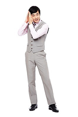 포토 JPG 스튜디오촬영 전신 직업 남자 포즈 비즈니스 모션 영업 실내 한명 서기 미소 웃음 누끼 사람 동양인 정장 손짓 20대 성인 앞모습 비즈니스라이프 깨끗함 거래 한국인 업무 직장인 비즈니스맨 작업실 복고 열정 치장 사회생활 몸단장 단장 남자만 남자한명만 성인남자만 청년만 청년남자만 청년남자한명만 성인한명만 성인남자한명만 성인만 국내포토 1 라이프스타일 옷 감정 뷰포인트 컨셉 표정 인종 청년 내부 작업 파일형식