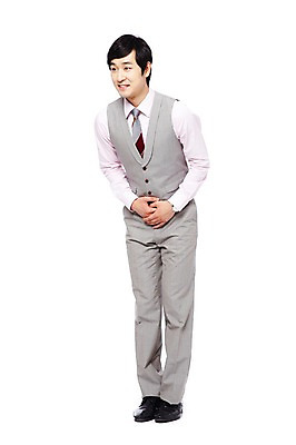 포토 JPG 스튜디오촬영 전신 직업 응시 남자 포즈 비즈니스 모션 영업 실내 숙이기 한명 서기 미소 웃음 누끼 사람 동양인 정장 20대 성인 앞모습 비즈니스라이프 거래 한국인 예절 인사 업무 직장인 비즈니스맨 작업실 복고 열정 손모으기 사회생활 아부 남자만 남자한명만 성인남자만 청년만 청년남자만 청년남자한명만 성인한명만 성인남자한명만 성인만 국내포토 1 라이프스타일 시선 옷 감정 뷰포인트 표정 인종 손짓 청년 내부 작업 파일형식