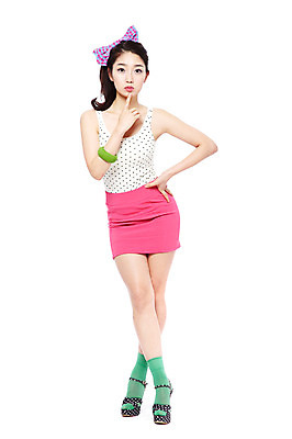 포토 JPG 스튜디오촬영 전신 긴머리 여자 패션 리본 허리손 포즈 팔찌 모션 양말 실내 한명 서기 누끼 사람 동양인 손짓 20대 성인 앞모습 청춘 치마 민소매 유행 한국인 추억 하이힐 복고 포니테일 묶은머리 여자만 여자한명만 성인여자만 청년만 청년여자만 성인한명만 청년여자한명만 성인여자한명만 성인만 국내포토 1 헤어스타일 구두 뷰포인트 컨셉 상의 장신구 하의 인종 청년 내부 여성화 파일형식