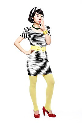 포토 JPG 스튜디오촬영 전신 라이프스타일 옷 원피스 여자 패션 허리손 포즈 목걸이 팔찌 모션 실내 한명 서기 미소 웃음 누끼 사람 동양인 손짓 20대 성인 앞모습 청춘 치마 유행 한국인 벨트 머리띠 단발머리 추억 하이힐 복고 레깅스 여자만 여자한명만 성인여자만 청년만 청년여자만 성인한명만 청년여자한명만 성인여자한명만 성인만 국내포토 1 헤어스타일 잡화 구두 뷰포인트 컨셉 장신구 하의 표정 인종 청년 내부 생활 여성화 파일형식