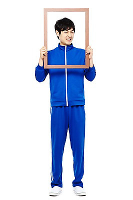 포토 JPG 스튜디오촬영 전신 라이프스타일 남자 포즈 모션 프레임 실내 표정 액자틀 한명 서기 들기 누끼 사람 동양인 20대 청년 성인 앞모습 운동복 청춘 한국인 유머 찡그림 가난 앨범 실업자 실업 복고 청년실업 코믹 사진틀 게으름 남자만 남자한명만 성인남자만 청년만 청년남자만 청년남자한명만 성인한명만 성인남자한명만 성인만 국내포토 1 옷 감정 뷰포인트 액자 컨셉 비즈니스 틀 인종 내부 생활 사회이슈 파일형식