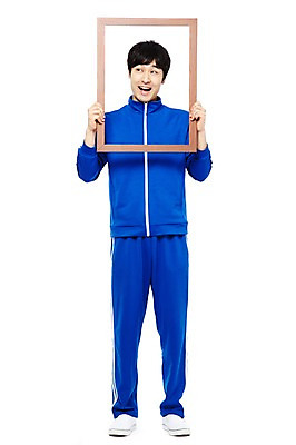 포토 JPG 스튜디오촬영 전신 라이프스타일 응시 남자 포즈 모션 프레임 실내 표정 한명 서기 웃음 들기 누끼 사람 동양인 20대 청년 성인 앞모습 운동복 청춘 한국인 유머 가난 앨범 실업자 복고 청년실업 코믹 사진틀 게으름 남자만 남자한명만 성인남자만 청년만 청년남자만 청년남자한명만 성인한명만 성인남자한명만 성인만 국내포토 1 시선 옷 감정 뷰포인트 컨셉 틀 인종 내부 생활 실업 사회이슈 파일형식