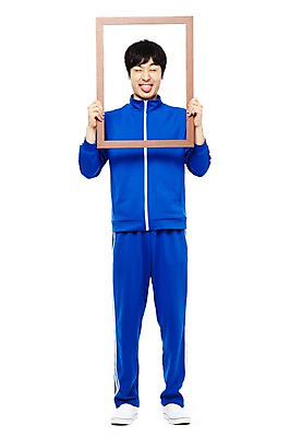 포토 JPG 스튜디오촬영 전신 라이프스타일 남자 포즈 모션 프레임 실내 표정 액자틀 한명 서기 미소 웃음 들기 누끼 사람 동양인 20대 청년 성인 앞모습 운동복 청춘 눈감음 한국인 유머 가난 앨범 실업자 실업 복고 청년실업 코믹 메롱 사진틀 게으름 남자만 남자한명만 성인남자만 청년만 청년남자만 청년남자한명만 성인한명만 성인남자한명만 성인만 국내포토 1 옷 감정 뷰포인트 액자 컨셉 비즈니스 틀 인종 내부 생활 사회이슈 파일형식