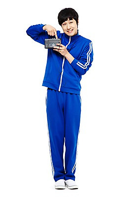 포토 JPG 스튜디오촬영 전신 라이프스타일 남자 음악 이어폰 음향기기 포즈 모션 버튼 실내 한명 서기 미소 웃음 들기 누끼 사람 동양인 손짓 20대 청년 성인 앞모습 전자제품 운동복 청춘 음악감상 감상 듣기 한국인 카세트테이프 누름 가난 실업자 실업 라디오 복고 청년실업 게으름 남자만 남자한명만 성인남자만 청년만 청년남자만 청년남자한명만 성인한명만 성인남자한명만 성인만 국내포토 1 옷 뷰포인트 컨셉 비즈니스 문화예술 표정 인종 내부 생활 사회이슈 파일형식