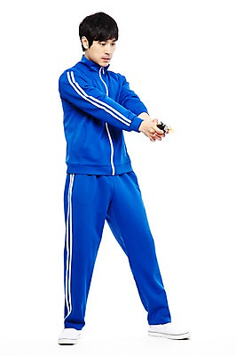 포토 JPG 스튜디오촬영 전신 라이프스타일 응시 남자 포즈 장난 놀이 실내 한명 서기 들기 누끼 사람 동양인 20대 청년 성인 앞모습 운동복 청춘 장난감 놀이용품 총 한국인 유머 가난 실업자 경계 복고 청년실업 사격 조준 경호원 게으름 총놀이 총싸움 총쏘기 남자만 남자한명만 성인남자만 청년만 청년남자만 청년남자한명만 성인한명만 성인남자한명만 성인만 국내포토 직업 1 시선 옷 감정 무기 뷰포인트 컨셉 모션 인종 내부 생활 실업 사회이슈 오브젝트 싸움 파일형식