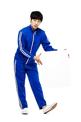 포토 JPG 스튜디오촬영 전신 라이프스타일 배너 남자 포즈 모션 사각프레임 광고판 실내 한명 서기 들기 누끼 사람 동양인 20대 청년 성인 앞모습 운동복 청춘 한국인 구직 가난 실업자 실업 알림 복고 청년실업 취업준비생 게으름 남자만 남자한명만 성인남자만 청년만 청년남자만 청년남자한명만 성인한명만 성인남자한명만 성인만 국내포토 1 옷 뷰포인트 컨셉 비즈니스 프레임 알림판 인종 내부 생활 사각형 사회이슈 판 파일형식