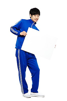 포토 JPG 스튜디오촬영 전신 라이프스타일 배너 남자 포즈 모션 사각프레임 광고판 실내 한명 서기 미소 웃음 들기 누끼 사람 동양인 20대 청년 성인 앞모습 운동복 청춘 한국인 구직 가난 실업자 실업 알림 복고 청년실업 취업준비생 게으름 남자만 남자한명만 성인남자만 청년만 청년남자만 청년남자한명만 성인한명만 성인남자한명만 성인만 국내포토 1 옷 뷰포인트 컨셉 비즈니스 프레임 알림판 표정 인종 내부 생활 사각형 사회이슈 판 파일형식