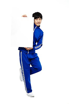 포토 JPG 스튜디오촬영 전신 라이프스타일 배너 남자 포즈 모션 사각프레임 광고판 실내 한명 서기 들기 누끼 사람 동양인 20대 청년 성인 앞모습 운동복 청춘 한국인 구직 가난 실업자 실업 알림 복고 청년실업 취업준비생 게으름 남자만 남자한명만 성인남자만 청년만 청년남자만 청년남자한명만 성인한명만 성인남자한명만 성인만 국내포토 1 옷 뷰포인트 컨셉 비즈니스 프레임 알림판 인종 내부 생활 사각형 사회이슈 판 파일형식