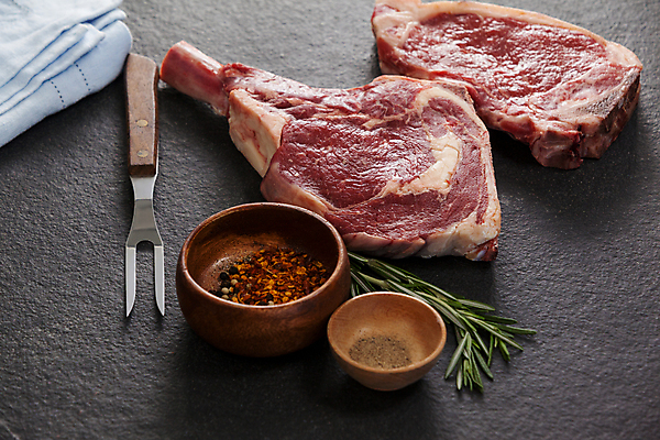 포토 JPG 해외이미지 포크 재료 부분 방울토마토 육류 요리 사람없음 금속 소고기 신선 양념 사발 맛 가루 자르기 레몬 허브 향신료 준비 유기농 날것 레시피 목판 생식 해외202105 해외포토 식물 식기 웰빙 컨셉 토마토 과일 식재료 모션 재질 사기그릇 향미료 파일형식