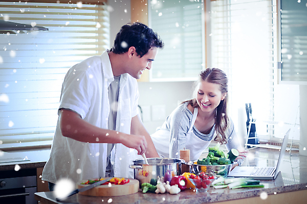 포토 JPG 해외이미지 백인 커플 여자 남자 행복 음식 겨울 다이어트 채소 청소년 날씨 주택 함께함 실내 건강 요리 20대 내부 두명 컴퓨터그래픽 디지털 주방 얼음 요리사 식사 저녁식사 기쁨 샐러드 추위 신선 맛 떨어짐 냄비 준비 유기농 성분 눈보라 점심식사 식욕 해외202105 해외포토 자연요소 서양인 직업 웰빙 계절 감정 컨셉 관계 눈_날씨 사람 청년 건물 그래픽 솥 파일형식