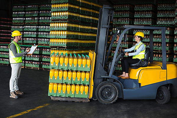 포토 JPG 해외이미지 백인 직업 여자 남자 산업 비즈니스 통신 공장 교통시설 청소년 무선통신 노동자 친절 함께함 기술 서기 20대 성인 사람없음 30대 스크린 기계 기록 작업 제조 연결 집중 서비스 감시 지게차 유지 서류판 체크리스트 컨베어밸트 해외202105 해외포토 서양인 교통 컨셉 공업 모션 사람 청년 장년 사무용품 중장비 시설 파일형식
