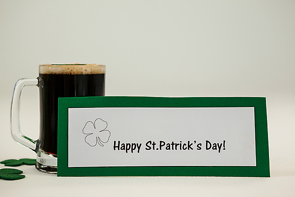 포토 JPG 해외이미지 스튜디오촬영 전통 라이프스타일 문화 음료 컨셉 잎 텍스트 통신 유리 성공 휴가 아이디어 맥주 함께함 창조 사람없음 초록색 파티 스크린 축제 방 머그컵 축하 알코올 인사 행운 메시지 재산 성자 클로버 토끼풀 심볼 흰배경 상쾌 브런치 아일랜드 돌봄 지능 해외202105 해외포토 식물 감정 유럽 종교 컬러 백그라운드 모션 재질 주류 실내 이벤트 생활 컵 금융 식사 흰색 예절 파일형식