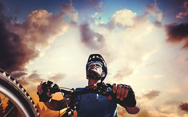 포토 JPG 해외이미지 나무 백인 구름 라이프스타일 남자 안경 길 스포츠 40대 중년 장갑 백그라운드 밭 자연 하늘 건강 안전 풍경 사람없음 야외 운동복 선글라스 운동 일출 환경 자전거 일몰 장비 탐험 도전 흰색 시골 보호 승차 숲 헬멧 모험가 순환 보안 사이클링 바이킹 산악자전거 수평선 해외202105 해외포토 자연요소 서양인 식물 잡화 옷 컬러 컨셉 농업 모션 사람 성인 생활 노을 바이크 보호장비 육상스포츠 생태계 파일형식