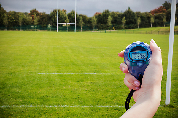포토 JPG 해외이미지 손 스포츠 관리 이벤트 사람없음 컵 초록색 세계 럭비 경기장 공연 잡기 닫기 측정 속도 흰배경 타이머 초시계 카피스페이스 해외202105 해외포토 레이스천 식기 시계 컬러 백그라운드 스포츠시설 모션 신체부위 구기 공백 흰색 직물 파일형식