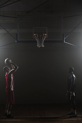 포토 JPG 해외이미지 백인 직업 남자 스포츠 백그라운드 신체 공 청소년 놀이 검은배경 근육 농구 건강 20대 사람없음 손들기 바구니 검은색 경쟁 장비 게임 작업 그물 라이벌 테두리 집중 연습 대학교 만들기 점수 순간 심각 플레이어 파케트 해외202105 해외포토 서양인 컬러 컨셉 학교 모션 사람 청년 구기 파일형식