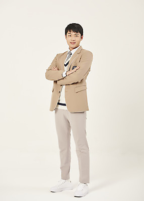 포토 JPG 스튜디오촬영 전신 학생 남자 교복 청소년 고등학생 실내 한명 서기 앞모습 10대 팔짱 한국인 십대남자한명만 베이지색배경 남고생 국내포토 1 옷 뷰포인트 백그라운드 모션 사람 동양인 내부 베이지색 남자한명만 십대남자만 파일형식