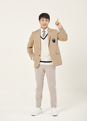 포토 JPG 스튜디오촬영 전신 학생 남자 교복 허리손 청소년 고등학생 실내 한명 서기 미소 앞모습 10대 한국인 가리킴 십대남자한명만 베이지색배경 남고생 국내포토 1 옷 뷰포인트 포즈 백그라운드 모션 표정 사람 동양인 손짓 내부 베이지색 남자한명만 십대남자만 파일형식